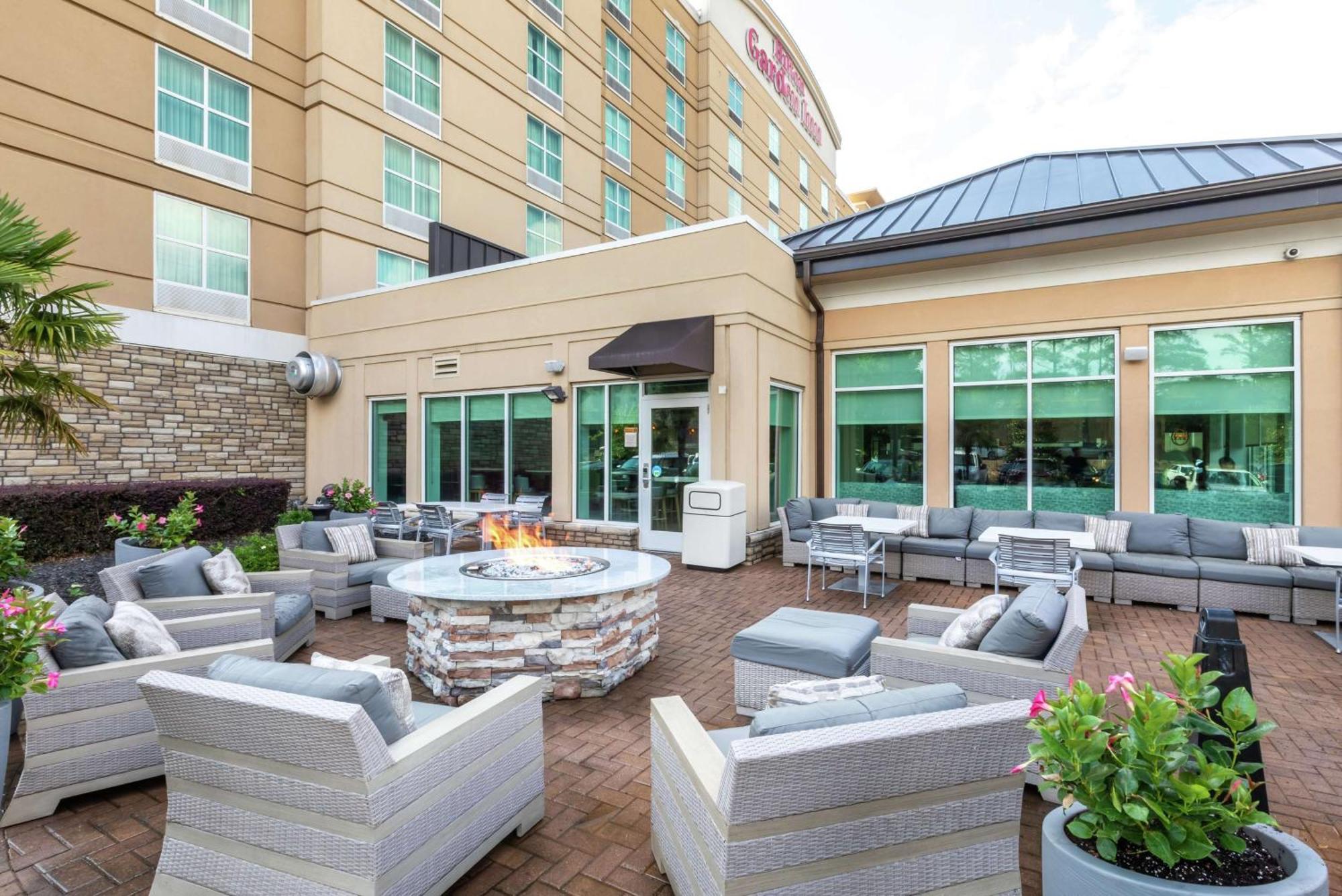 Hilton Garden Inn Atlanta Airport North College Park Exterior photo