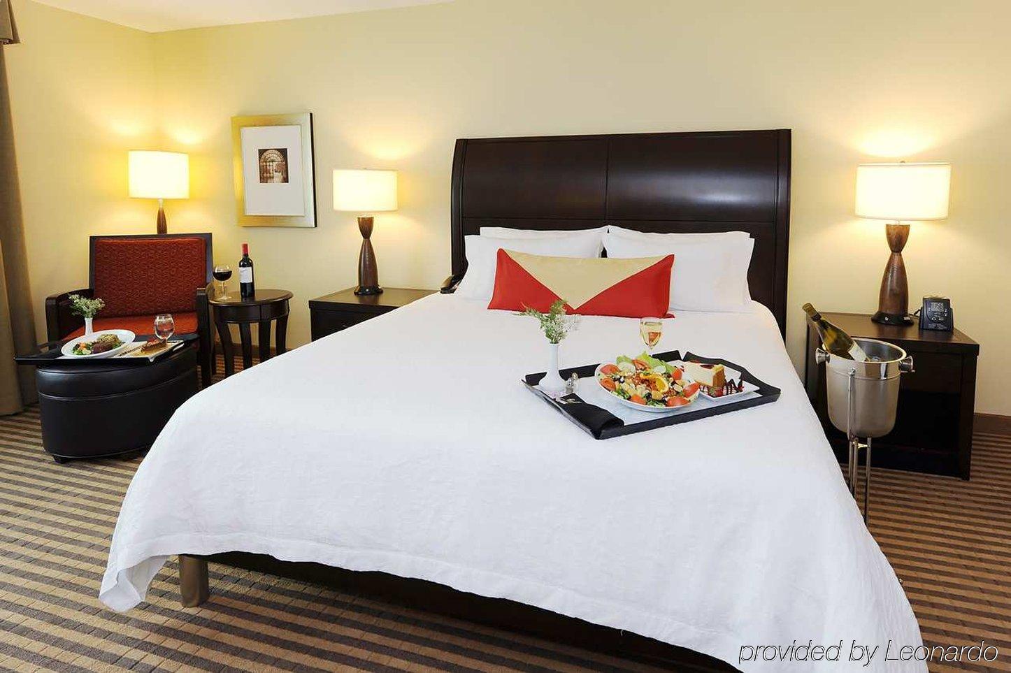 Hilton Garden Inn Atlanta Airport North College Park Room photo