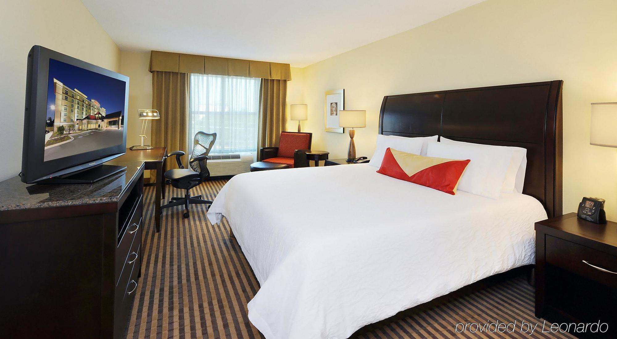 Hilton Garden Inn Atlanta Airport North College Park Room photo